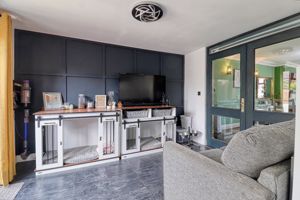 Kitchen/Diner- click for photo gallery